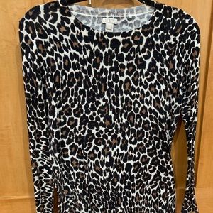 Leopard print crew neck sweater.
